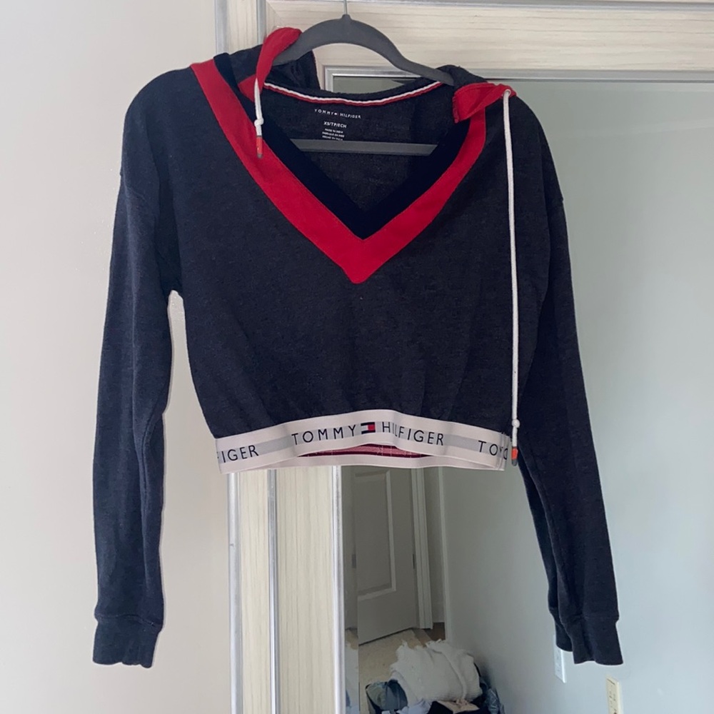 Tommy Hilfiger Cropped Sweatshirt